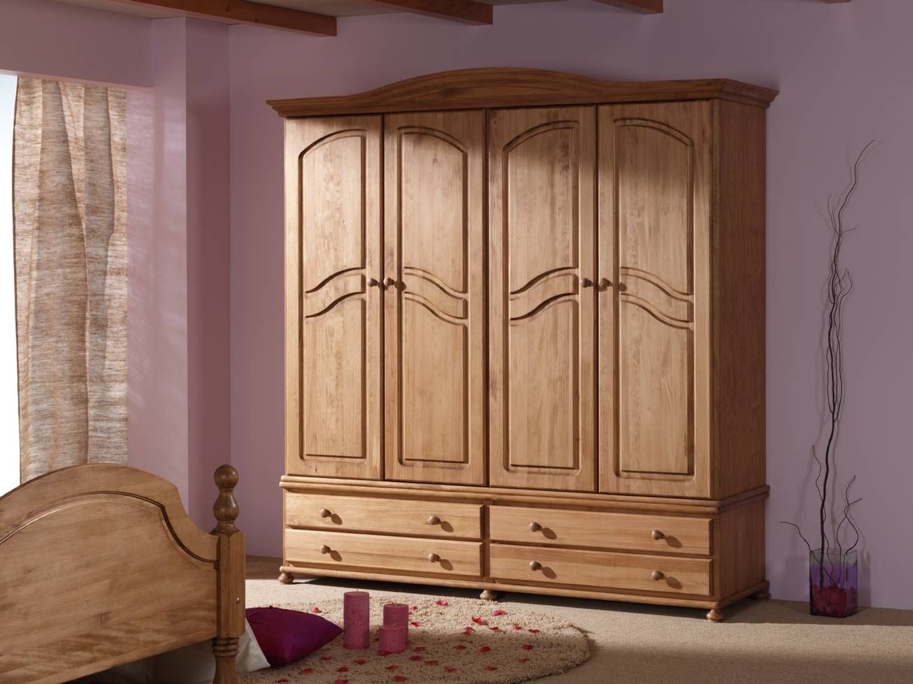 ¿Por qué elegir un mueble de pino ropero para tu habitación?