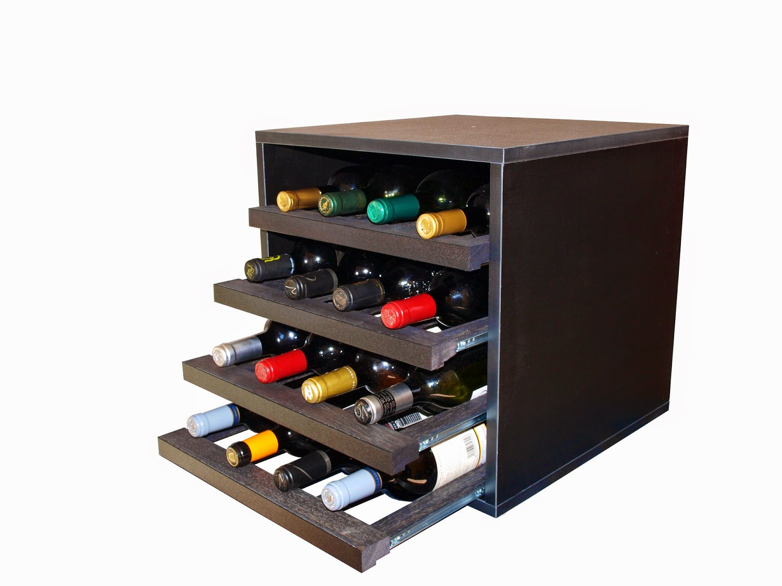 ¿Cuál es el mejor mueble para almacenar botellas de forma organizada y elegante?