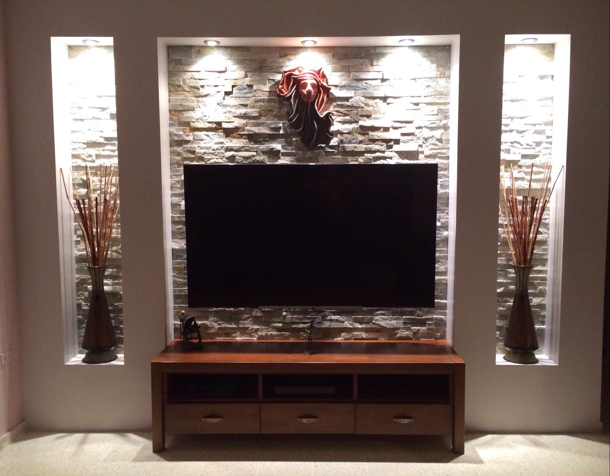 ¿Cómo hacer un mueble de pared para TV paso a paso?